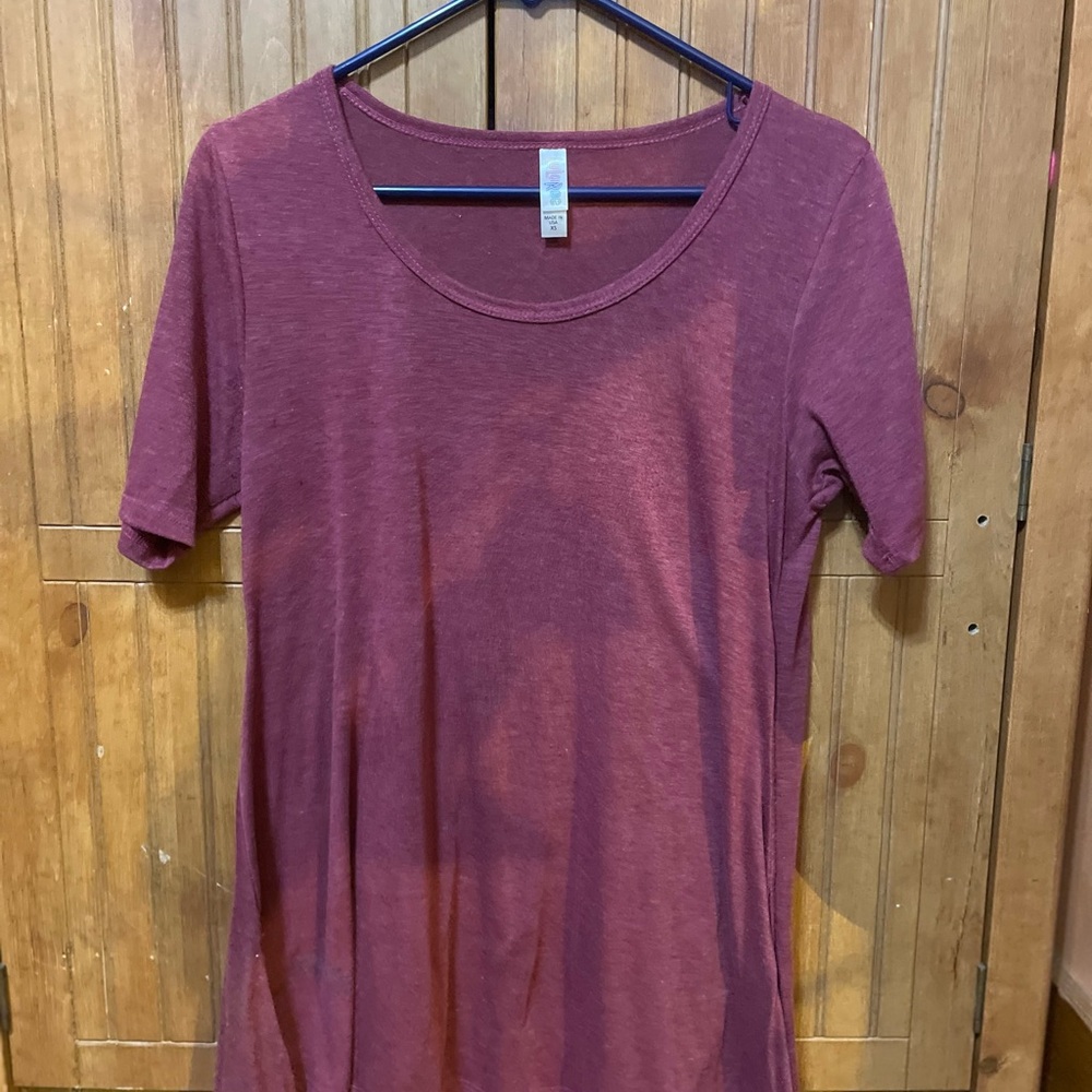 LuLaRoe Short Sleeve Burgundy Tee